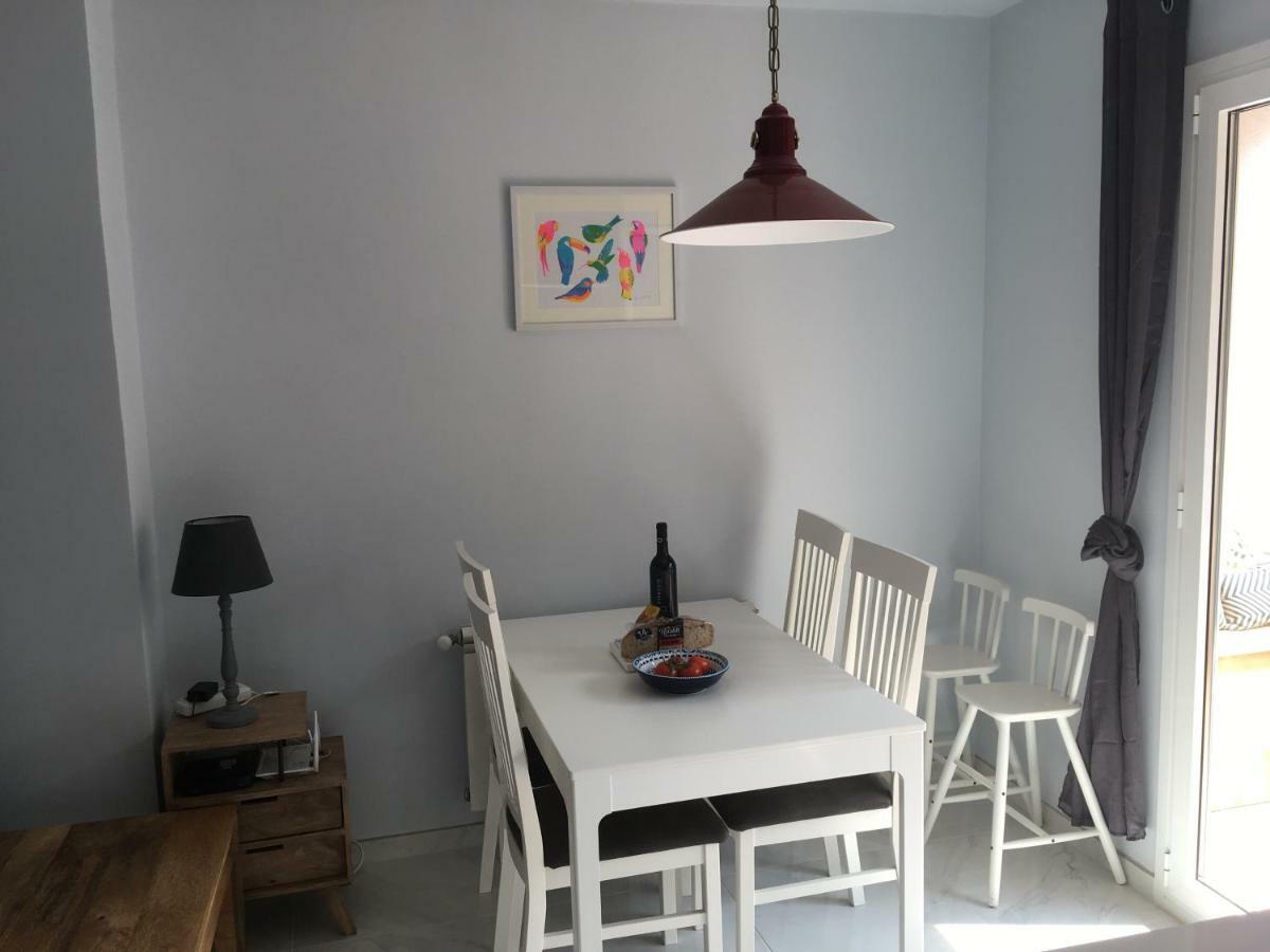 2 Bedroom Apartment In The Old Town, Close To The Beach L'Escala Exterior photo