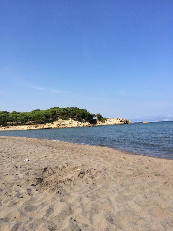 2 Bedroom Apartment In The Old Town, Close To The Beach L'Escala Exterior photo