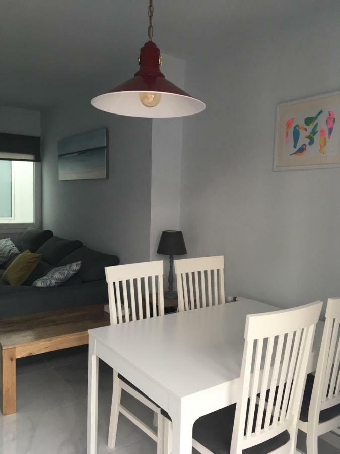 2 Bedroom Apartment In The Old Town, Close To The Beach L'Escala Exterior photo